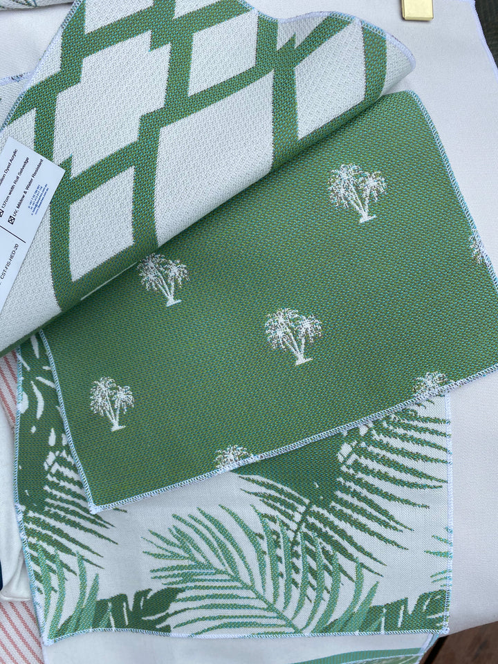 3 Beaches Hedges Tropical Palm