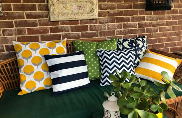 Zigzag Navy and White